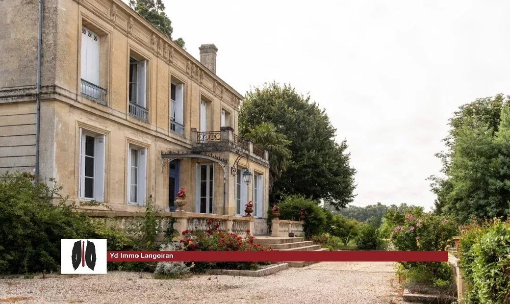 Castle for Sale in Langoiran, Nouvelle-Aquitaine, France