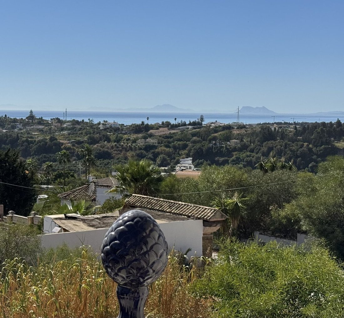 Villa in Estepona, Andalusia, Spain 2 - 16608436