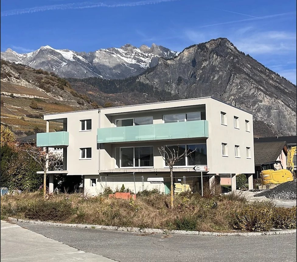 Superb New 3.5 Room Apartment In Saillon