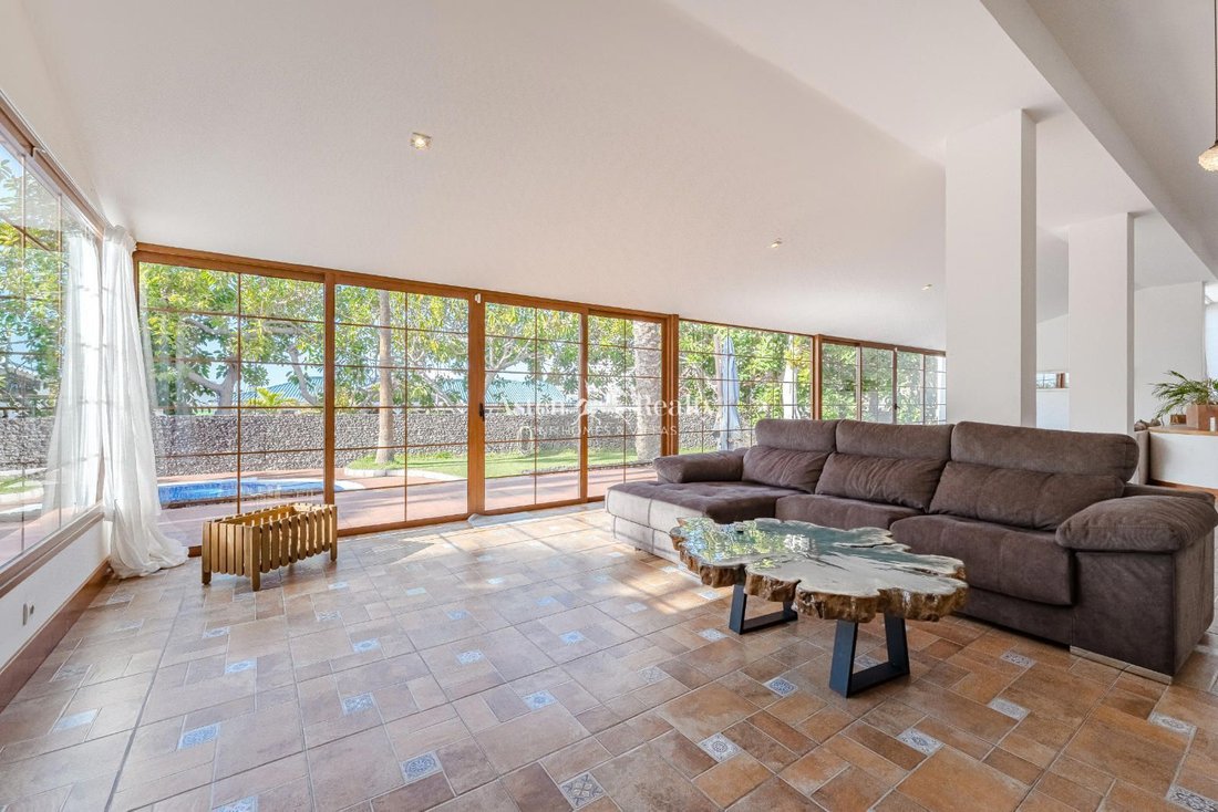 Villa in Costa Adeje, Adeje, Canary Islands 5 - 16608033