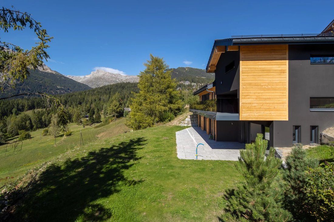 Chalet in Lens, Valais, Switzerland 5 - 16608005
