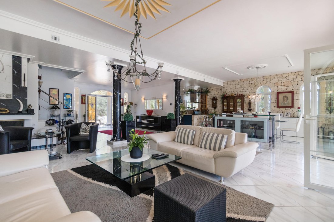 Villa in Sant Carles de Peralta, Santa Eularia des Riu, Balearic Islands 4 - 15827967