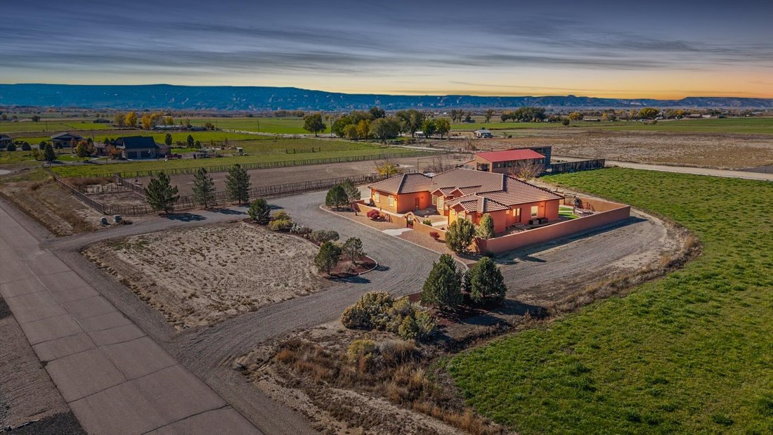 House in Loma, Colorado, United States 2 - 16607452