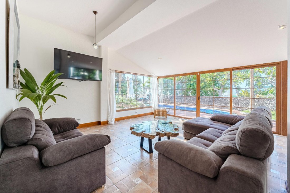 Villa in Costa Adeje, Adeje, Canary Islands 4 - 16608033