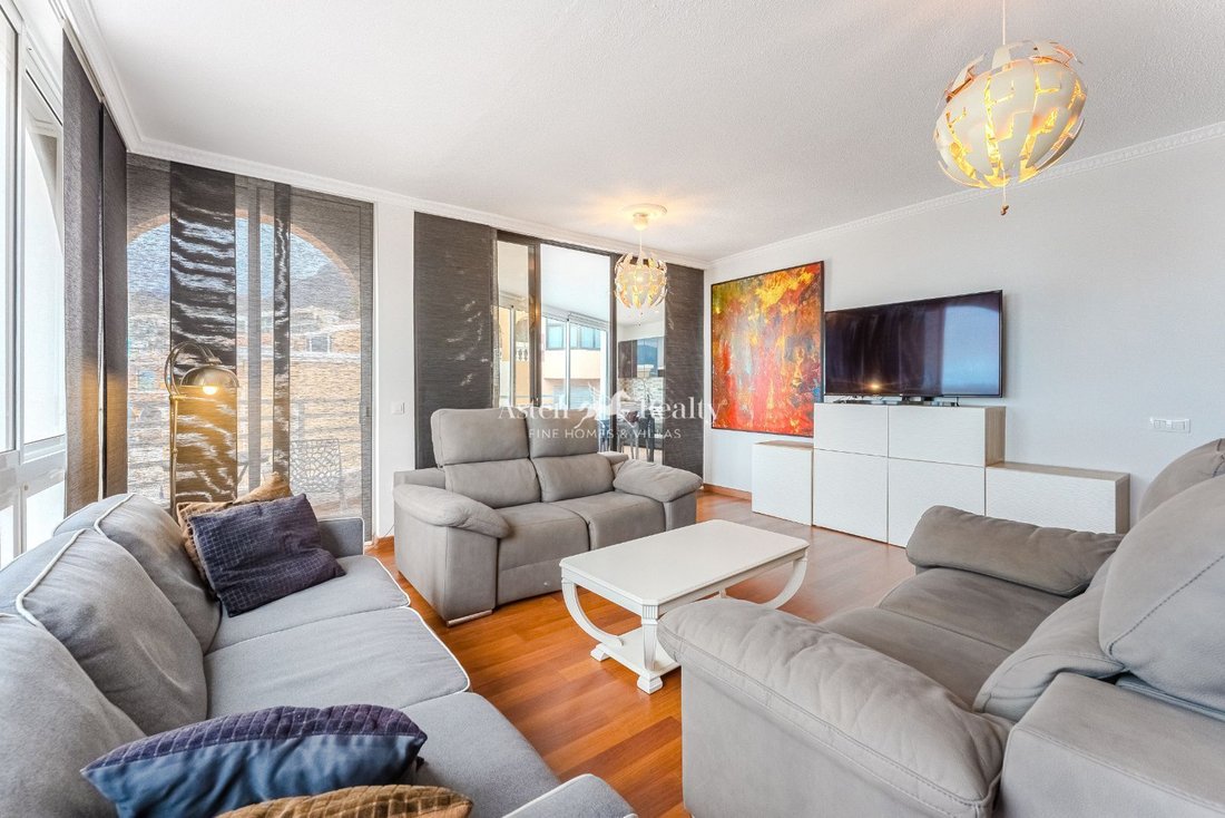 Villa in Costa Adeje, Adeje, Canary Islands 3 - 12464570