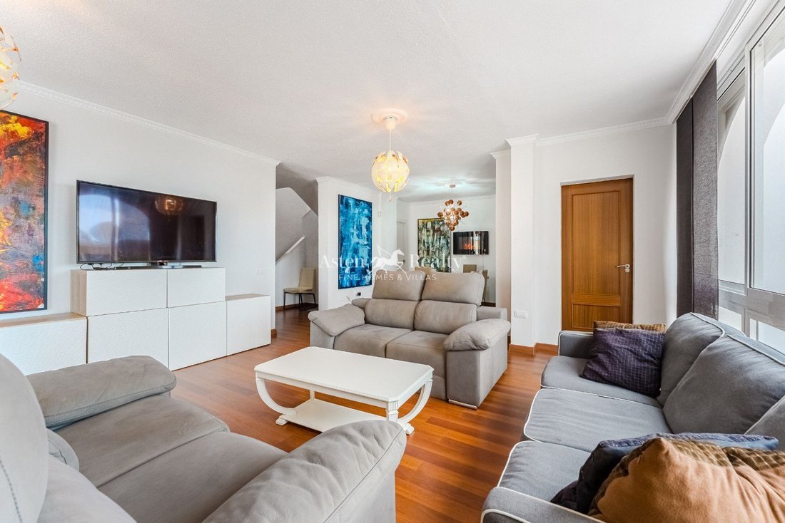Villa in Costa Adeje, Adeje, Canary Islands 4 - 12464570