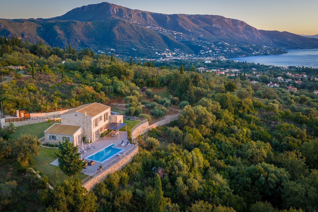 Villa in Corfu, Peloponnese, Western Greece and the Ionian, Greece 3 - 16612081