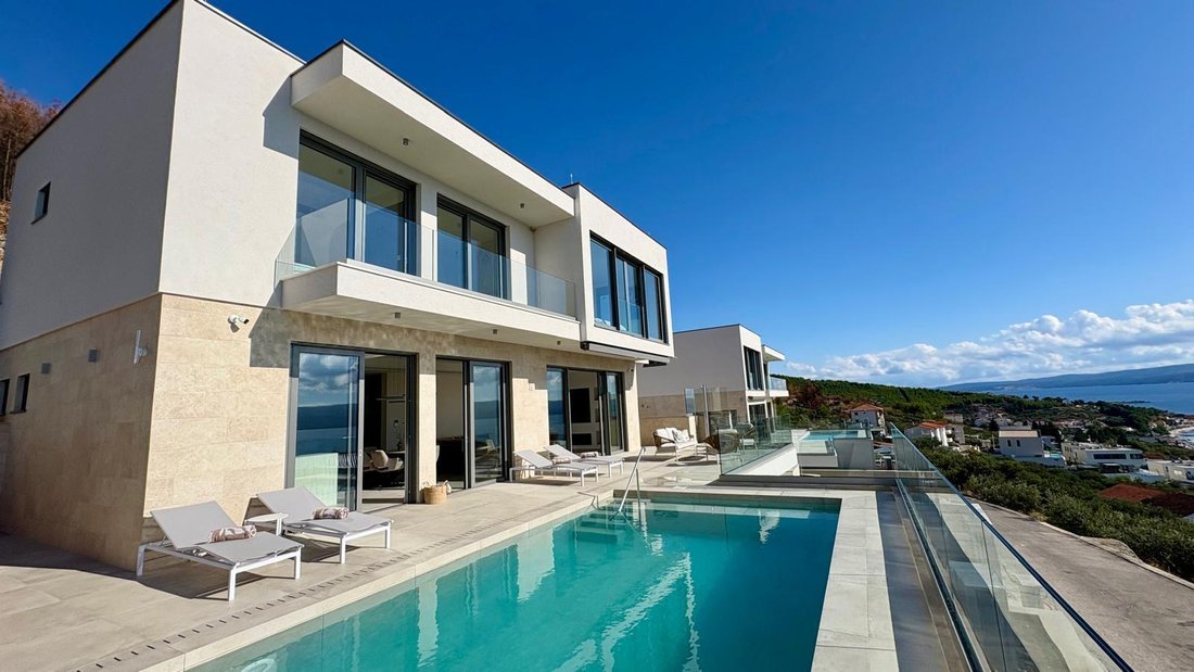 Villa in Jesenice, Split-Dalmatia County, Croatia 4 - 16615577