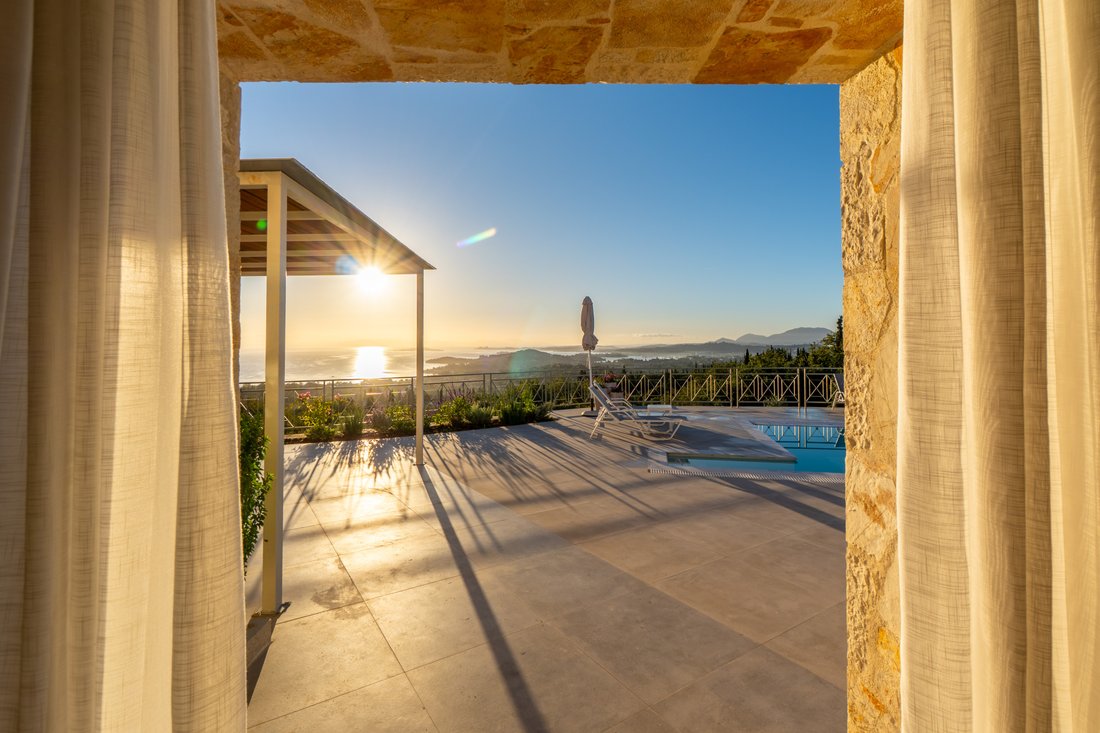 Villa in Corfu, Peloponnese, Western Greece and the Ionian, Greece 4 - 16612081