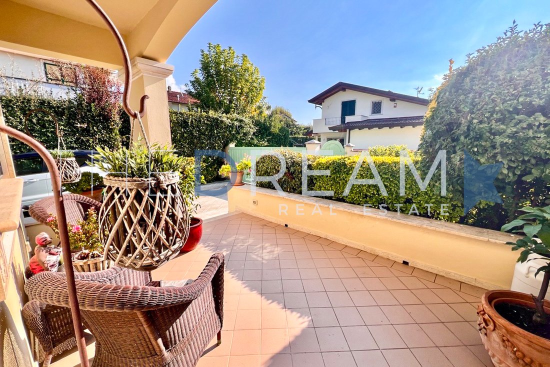 Villa in Center, Forte dei Marmi, Tuscany 4 - 16612103