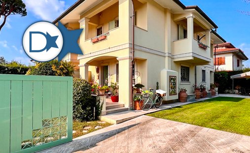 Villa in Center, Forte dei Marmi, Tuscany 1