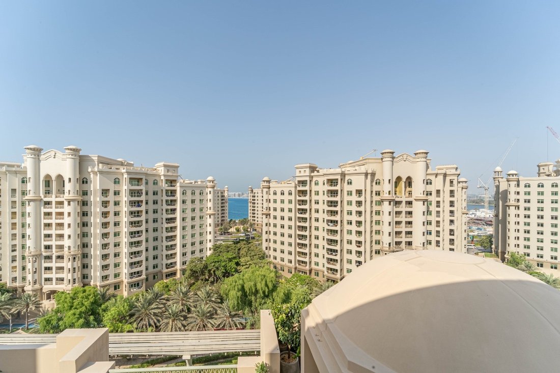 Apartment in Palm Jumeirah, Dubai, United Arab Emirates 2 - 16615262
