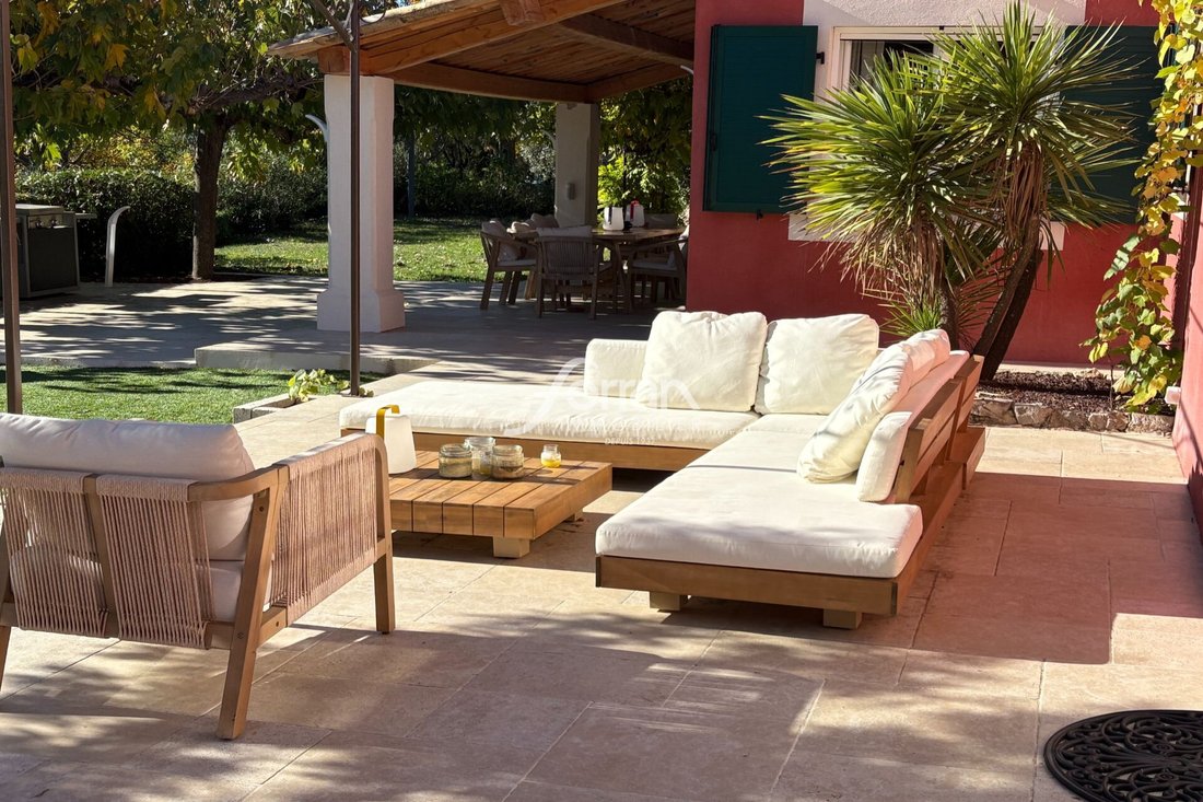 Villa in Callas, Provence-Alpes-Côte d'Azur, France 2 - 16611144