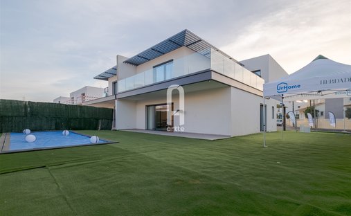 Amora, Setubal, Portugal 1
