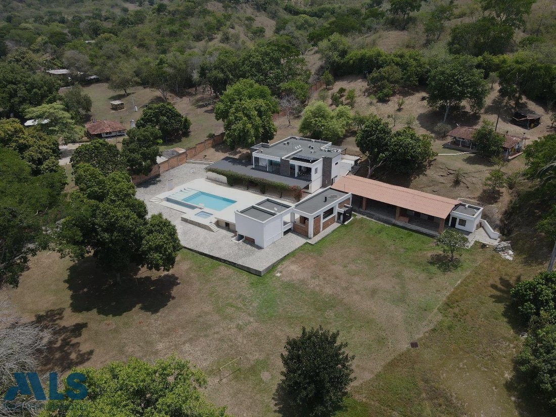 Finca in San Jerónimo, Antioquia, Colombia 4 - 16615494