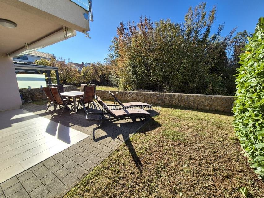 Apartment in Njivice, Primorje-Gorski Kotar County, Croatia 1 - 16611263