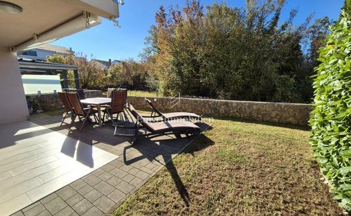 Apartment in Njivice, Primorje-Gorski Kotar County, Croatia 1