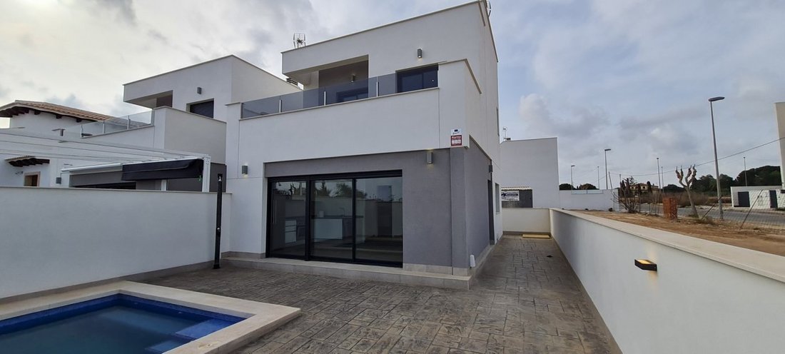 Villa in Orihuela, Valencian Community, Spain 1 - 16614516