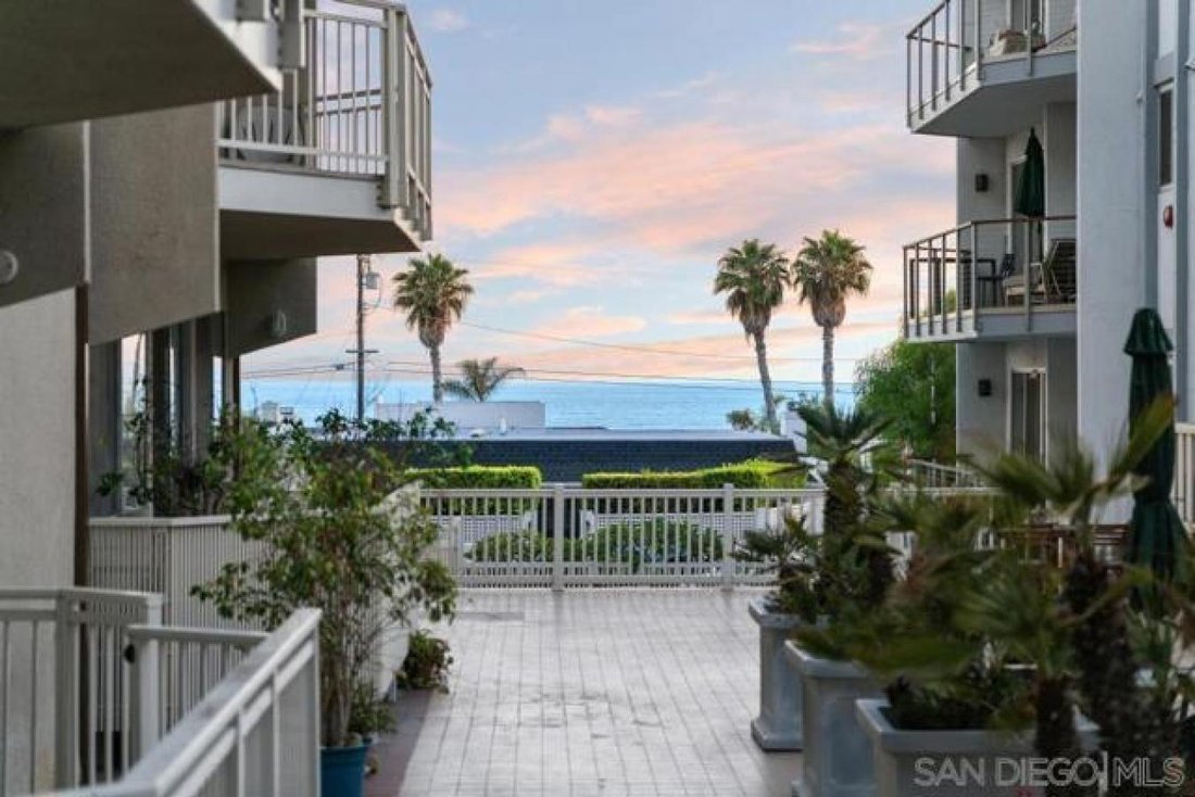 Condo in San Diego, California, United States 2 - 16611224