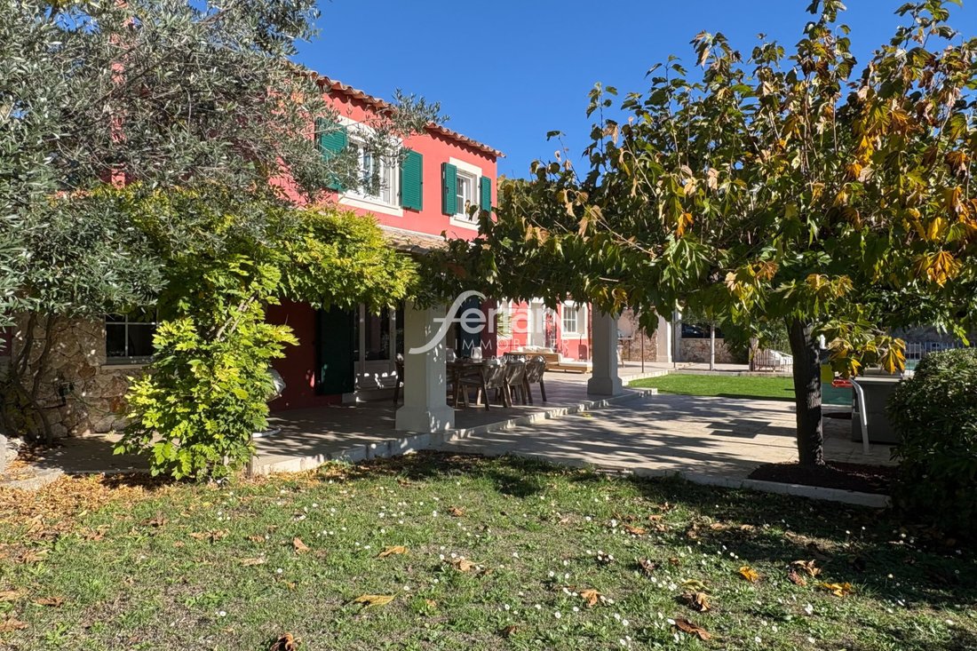Villa in Callas, Provence-Alpes-Côte d'Azur, France 4 - 16611144
