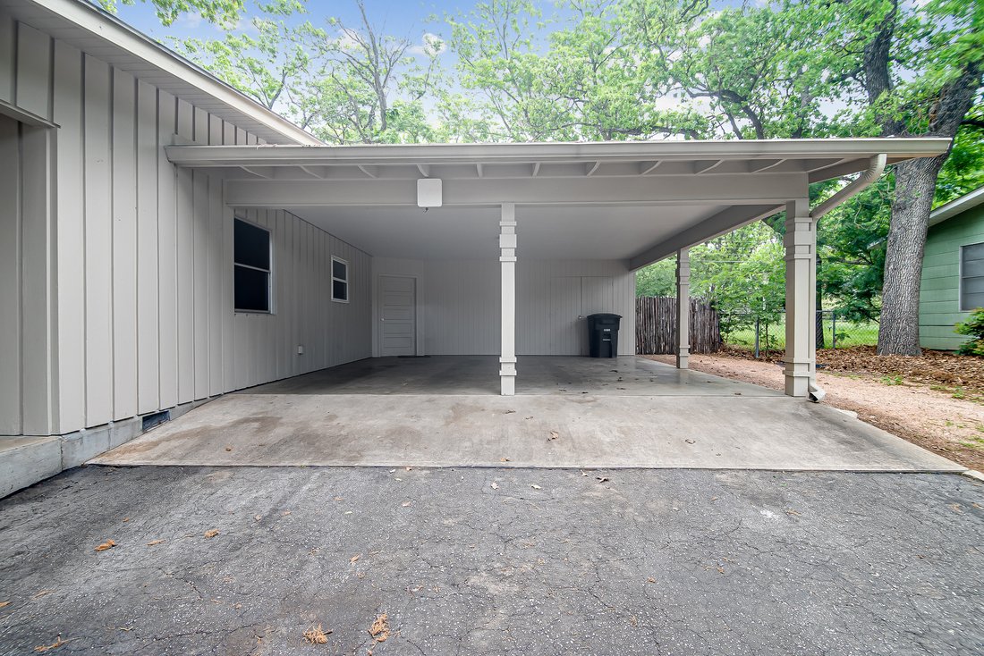 House in Fredericksburg, Texas, United States 5 - 16608908