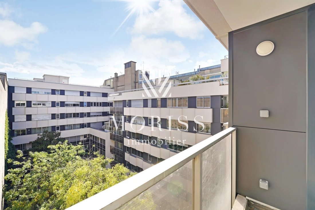 Apartment in Clichy-Trinité, Paris 9e Arrondissement, Paris 4 - 16609352