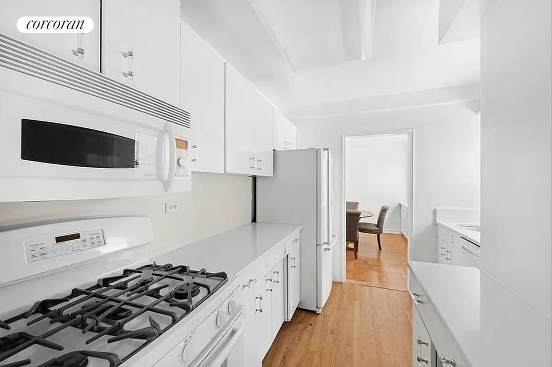 Condo in New York, New York, United States 4 - 16609056