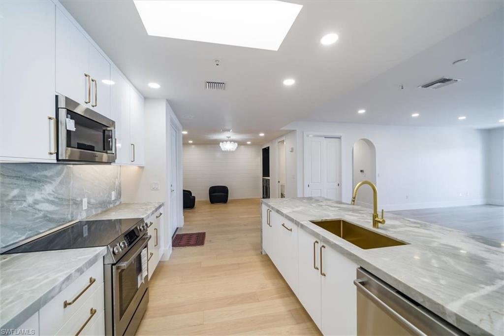 Condo in Naples, Florida, United States 4 - 16611317