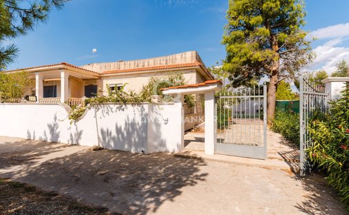 Villa à Maruggio, Pouilles, Italie 1
