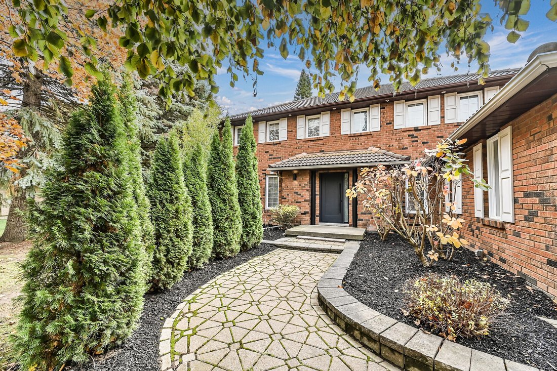 House in Nobleton, Ontario, Canada 2 - 16609904