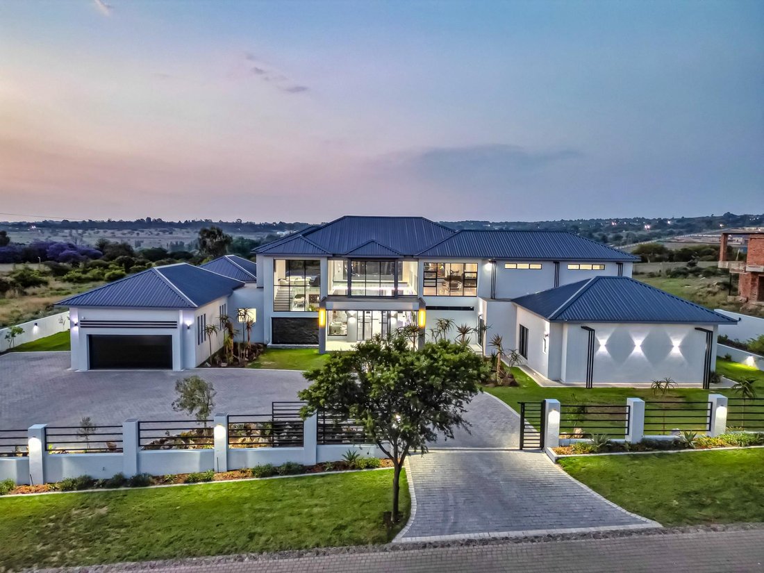 House in Midrand, Gauteng, South Africa 1 - 16614053