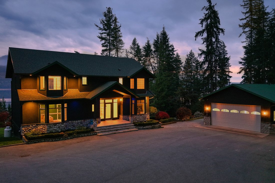 Maison à Nakusp, Colombie-Britannique, Canada 4 - 16608993
