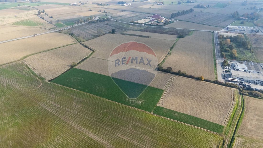 Land in Viadana, Lombardy, Italy 3 - 16610031