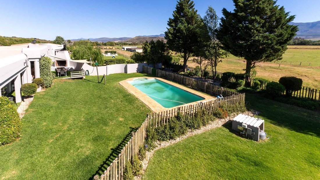 Farm Ranch in Hessequa Local Municipality, Western Cape, South Africa 2 - 16609156