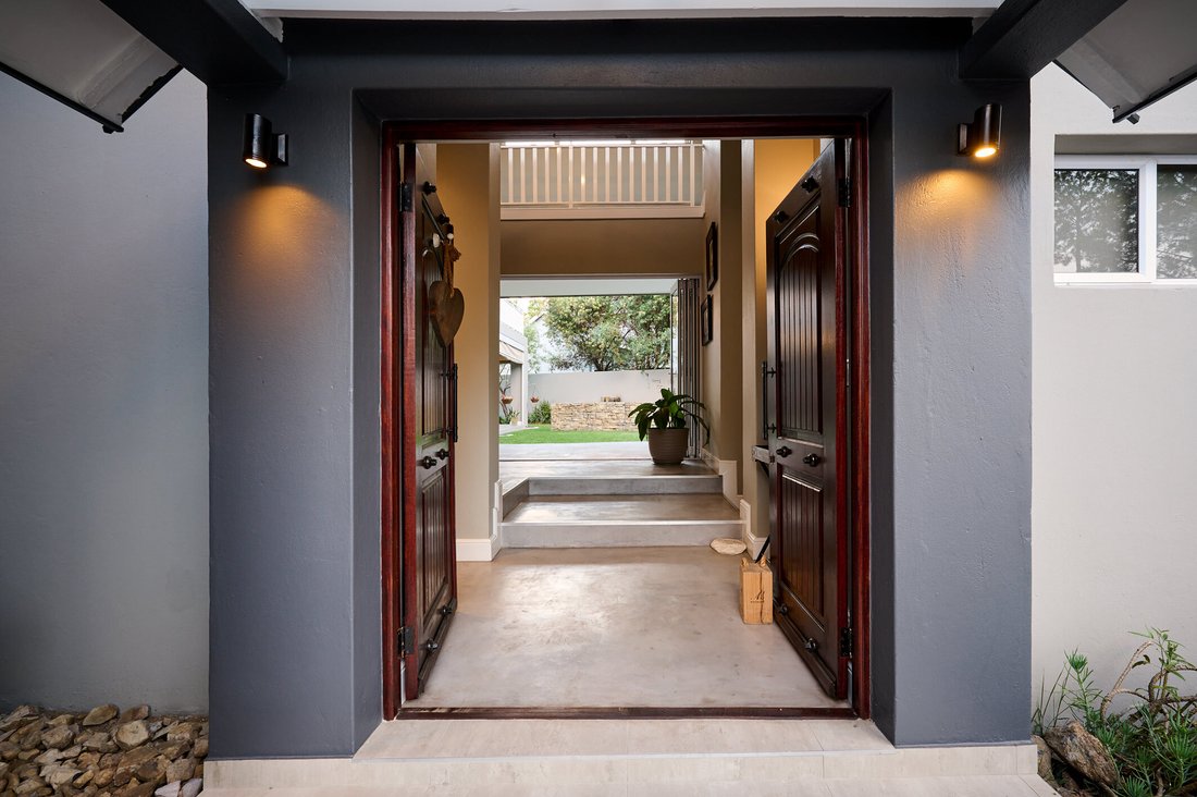 House in Waterfall Country Estate South, Gauteng, South Africa 4 - 16613276