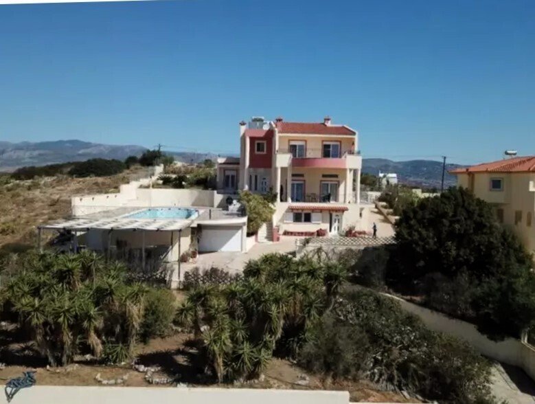 Villa in Megara, Attica, Greece 3 - 16613735