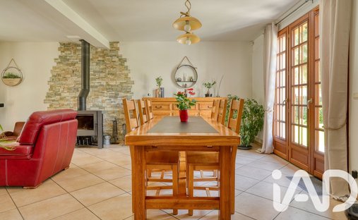 Manor For Sale, 12 Rooms Triel Sur Seine 78510