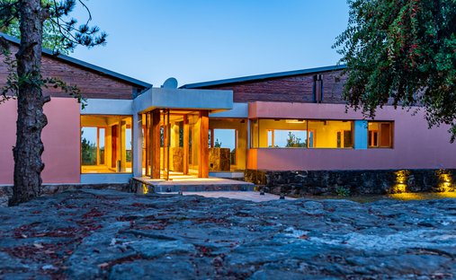 House in Villa Berna, Cordoba, Argentina 1