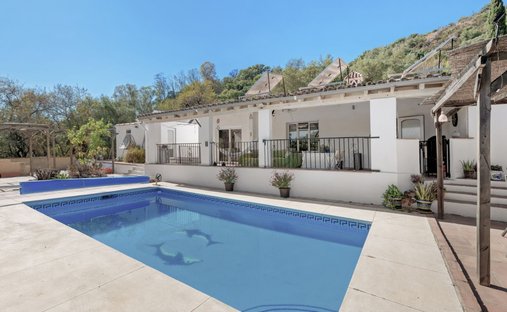 Villa a Estepona, Andalusia, Spagna 1