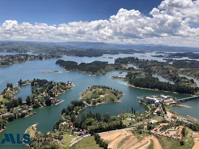 Terreno a Medellín, Dipartimento di Antioquia, Colombia 1 - 16615514