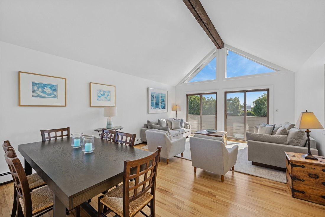 Bridgehampton, New York, United States 2 - 15879330