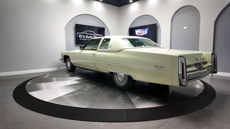 500 V8  Factory A/C  Upgraded Air Ride Suspension! in Clearwater, United States 3 - 16610979