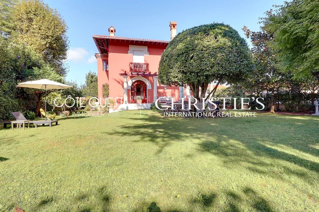 Villa in Les Rocailles-Lahouze, Biarritz, France 2 - 16609185