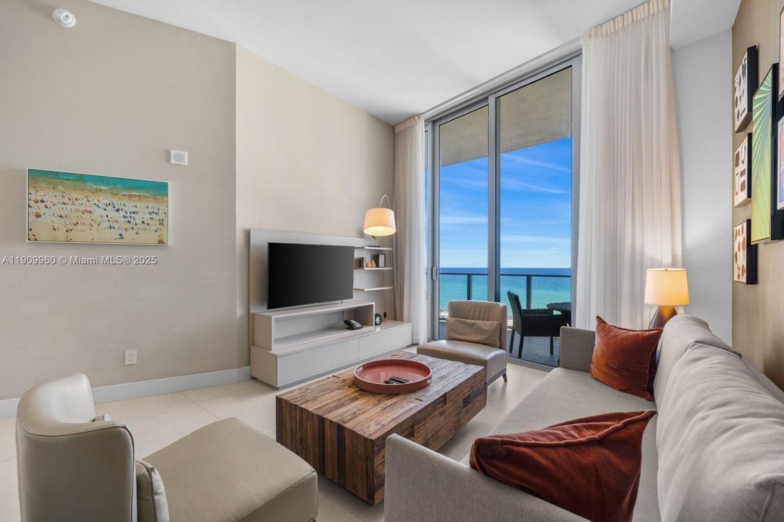 Condo in Hallandale Beach, Florida, United States 2 - 16614332