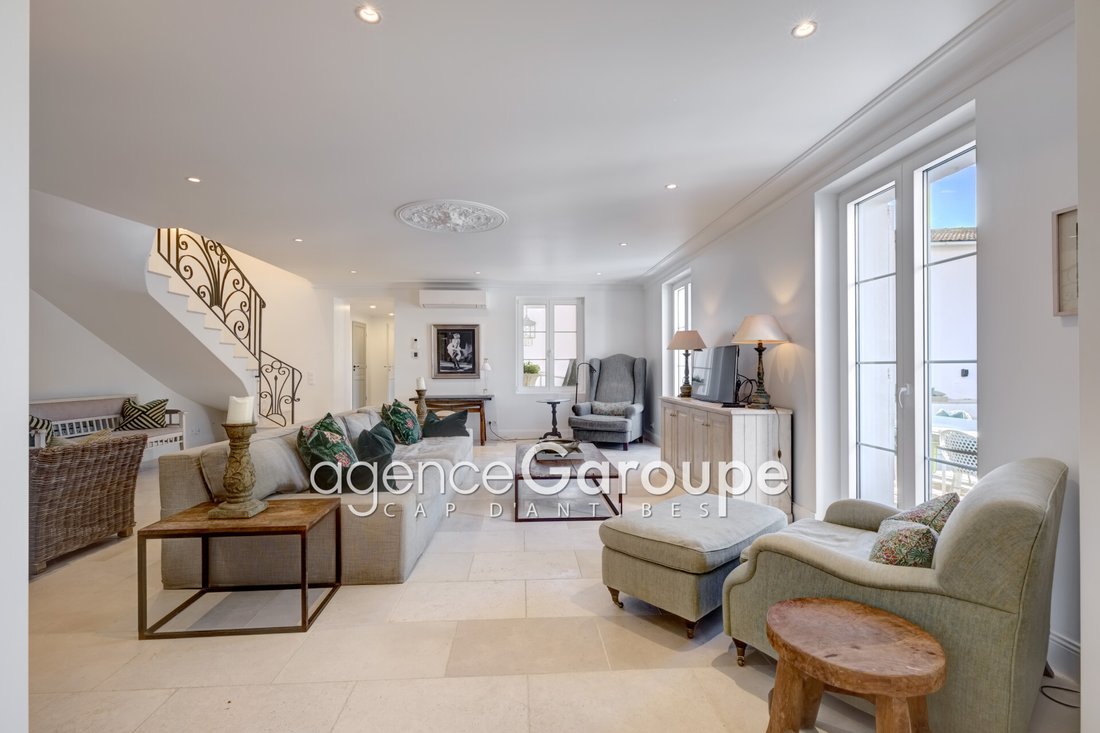 Villa in Antibes, Provence-Alpes-Côte d'Azur, France 4 - 16597700