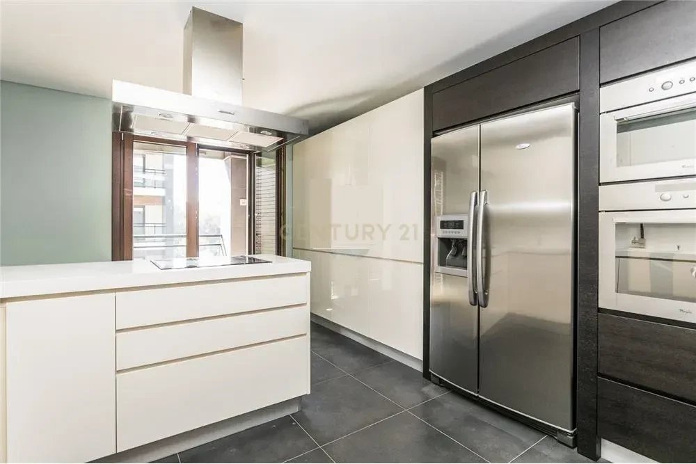 Apartment in Sacavem, Lisbon, Portugal 2 - 16126599