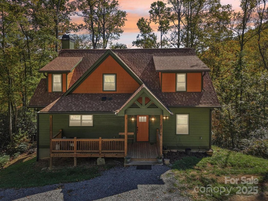 House in Hendersonville, North Carolina, United States 1 - 16611229
