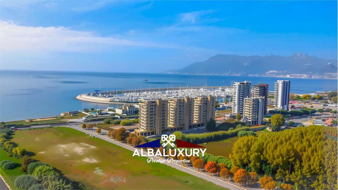Apartment in Center, Salerno, Campania 1 - 15817552