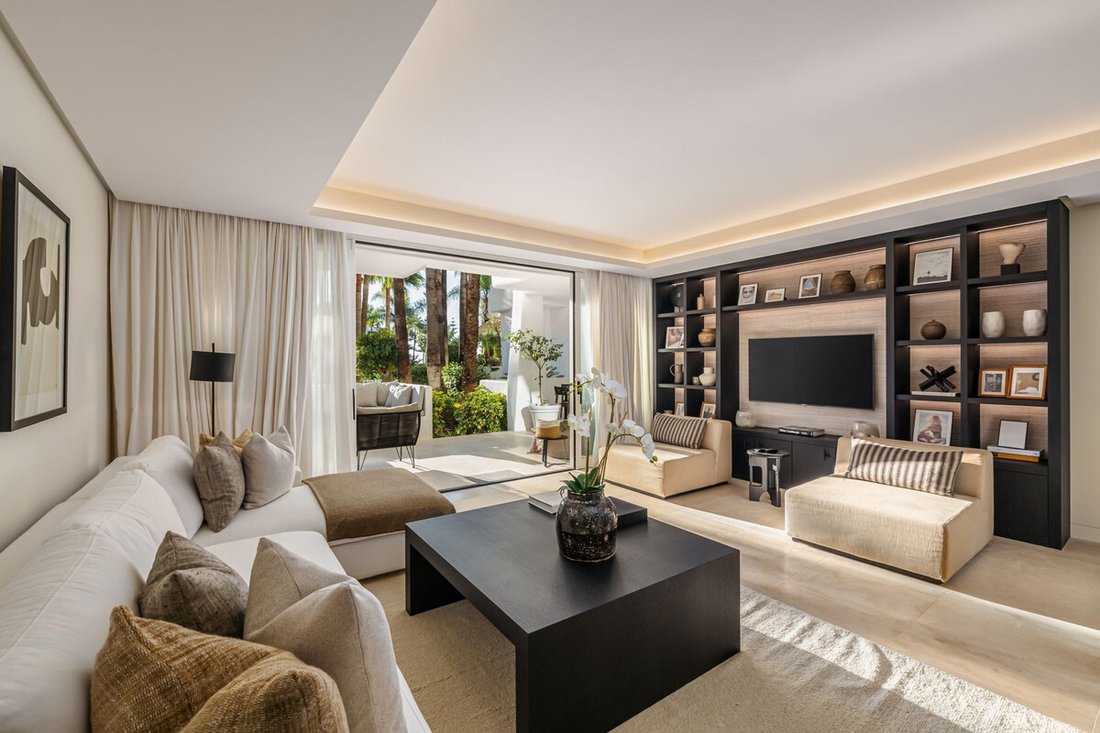 Apartment in Marbella, Andalusia, Spain 2 - 16612904