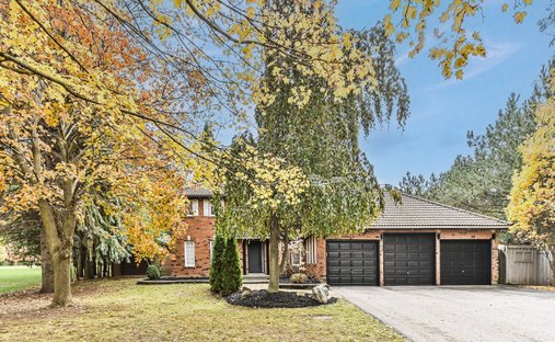 House in Nobleton, Ontario, Canada 1